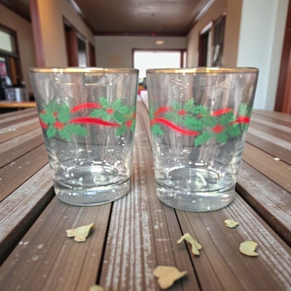 Libbey Gold Rim Christmas Tumblers, Set of 2, Holly & Ribbon Glasses, Drinkware